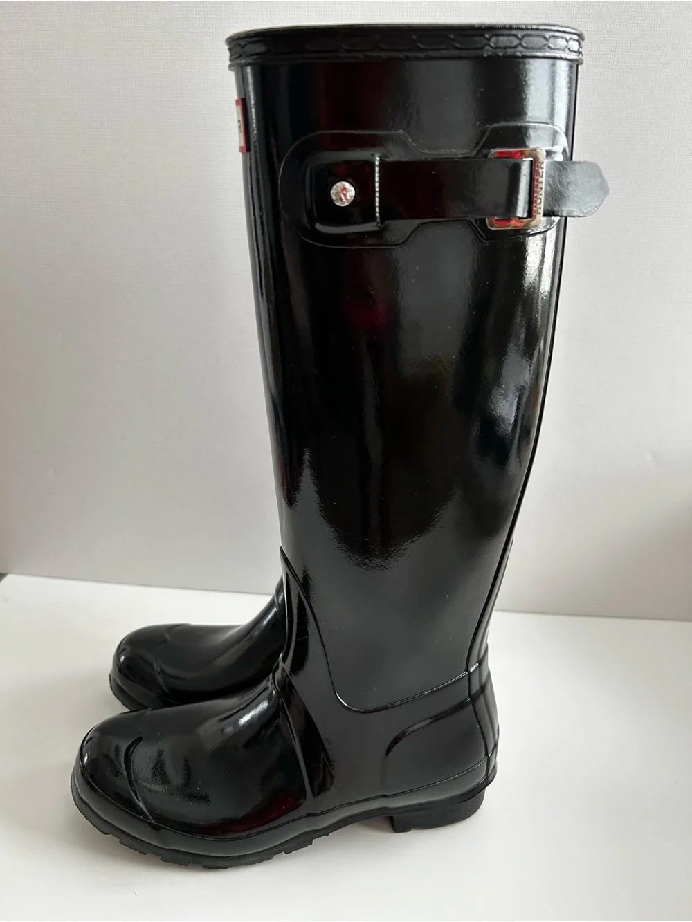 Size 7 Hunter Gloss Black Tall Women's Rain Boots